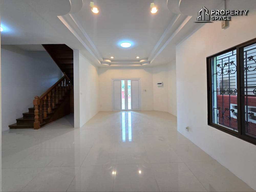 Spacious 3 Bedroom Home in Prime Central Pattaya Location Image 6