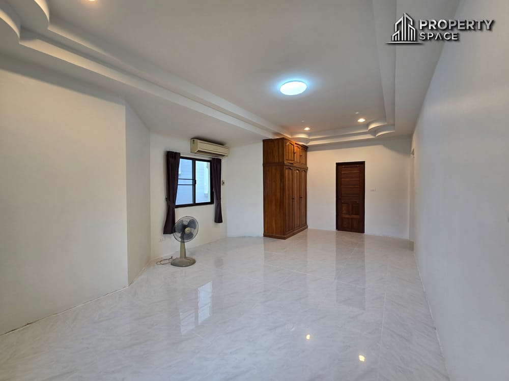 Spacious 3 Bedroom Home in Prime Central Pattaya Location Image 18
