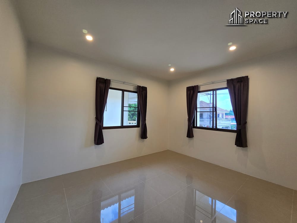 Spacious 3 Bedroom Home in Prime Central Pattaya Location Image 26