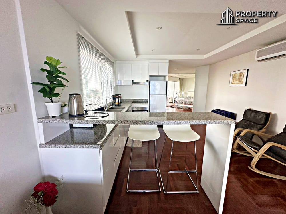 Beachfront Sea view 1 Bedroom Condo In Park Beach Wongamat Pattaya Image 9