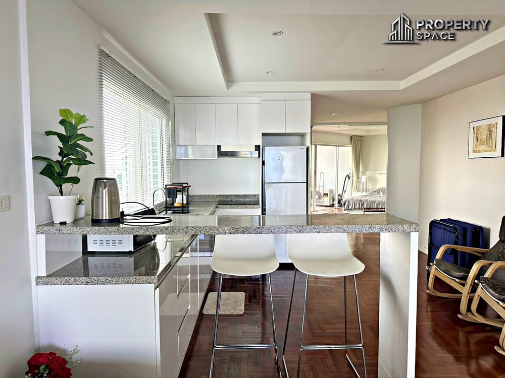 Beachfront Sea view 1 Bedroom Condo In Park Beach Wongamat Pattaya Image 10