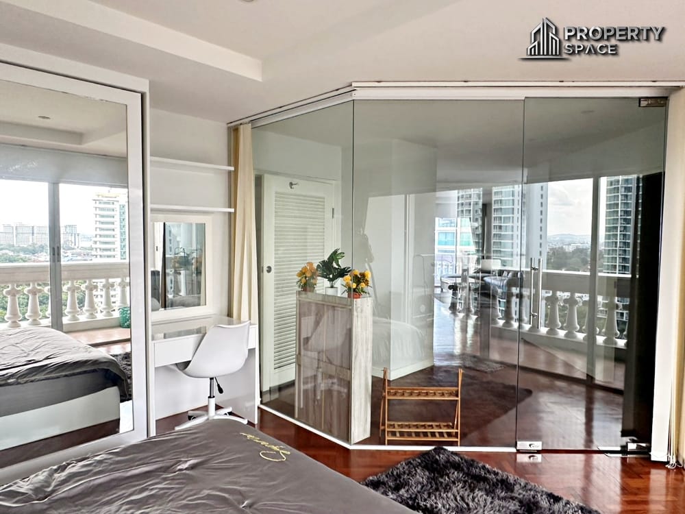 Beachfront Sea view 1 Bedroom Condo In Park Beach Wongamat Pattaya Image 15