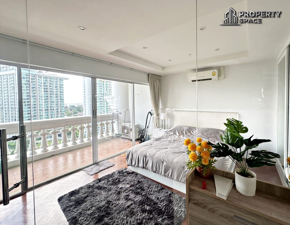 Beachfront Sea view 1 Bedroom Condo In Park Beach Wongamat Pattaya Image 20