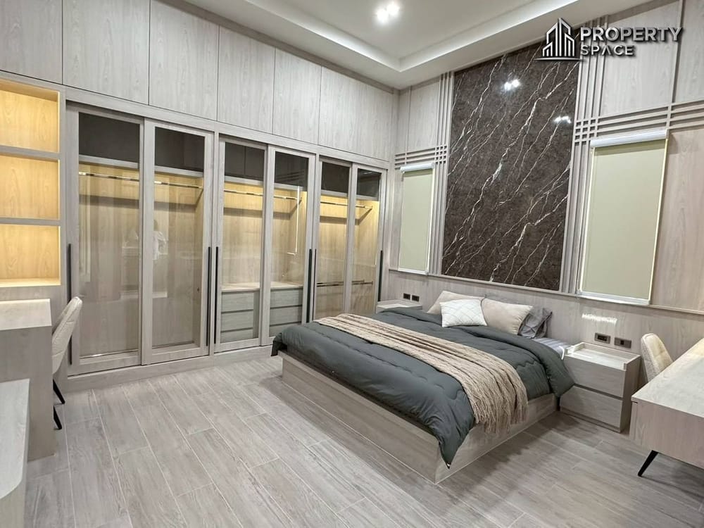 Luxury 4 Bedroom Modern Pool Villa in Baan Mae Bibury East Pattaya Image 23