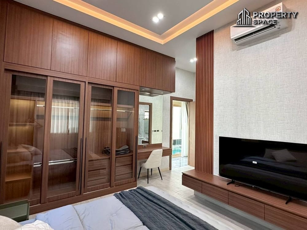 Luxury 4 Bedroom Modern Pool Villa in Baan Mae Bibury East Pattaya Image 20