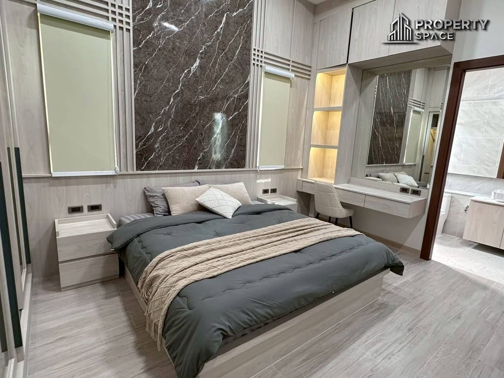 Luxury 4 Bedroom Modern Pool Villa in Baan Mae Bibury East Pattaya Image 18