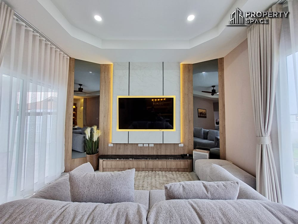 Brand New 3 Bedroom House With Big Garden In Raviporn Village Pattaya Image 6