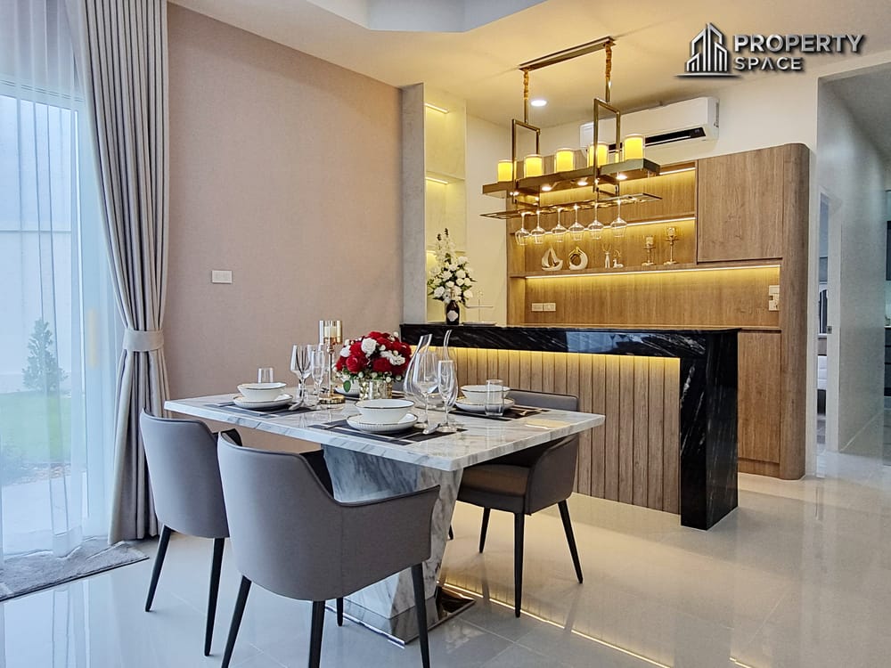 Brand New 3 Bedroom House With Big Garden In Raviporn Village Pattaya Image 9