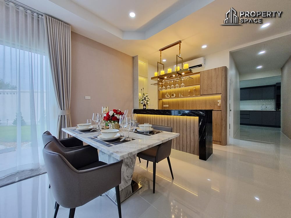 Brand New 3 Bedroom House With Big Garden In Raviporn Village Pattaya Image 10