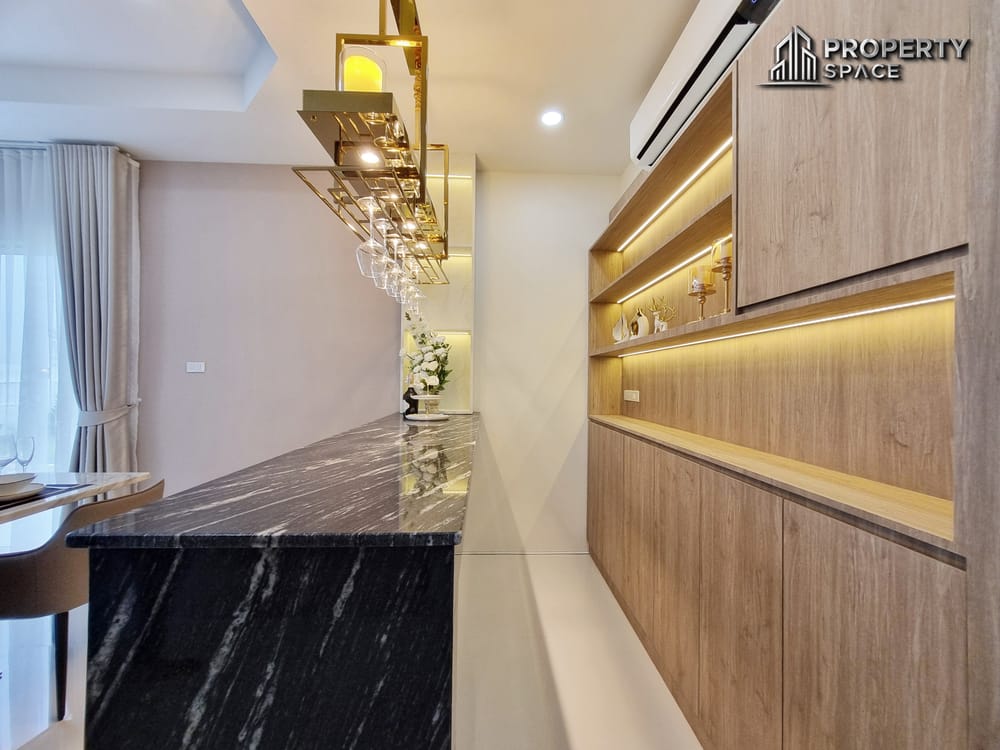 Brand New 3 Bedroom House With Big Garden In Raviporn Village Pattaya Image 12