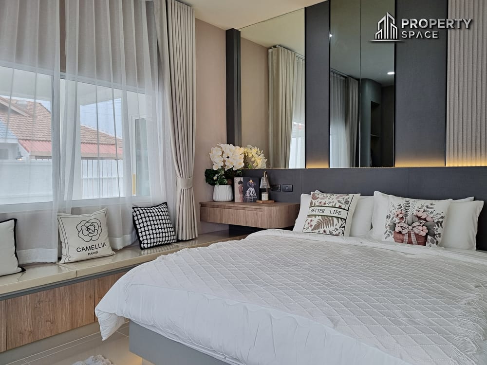 Brand New 3 Bedroom House With Big Garden In Raviporn Village Pattaya Image 15