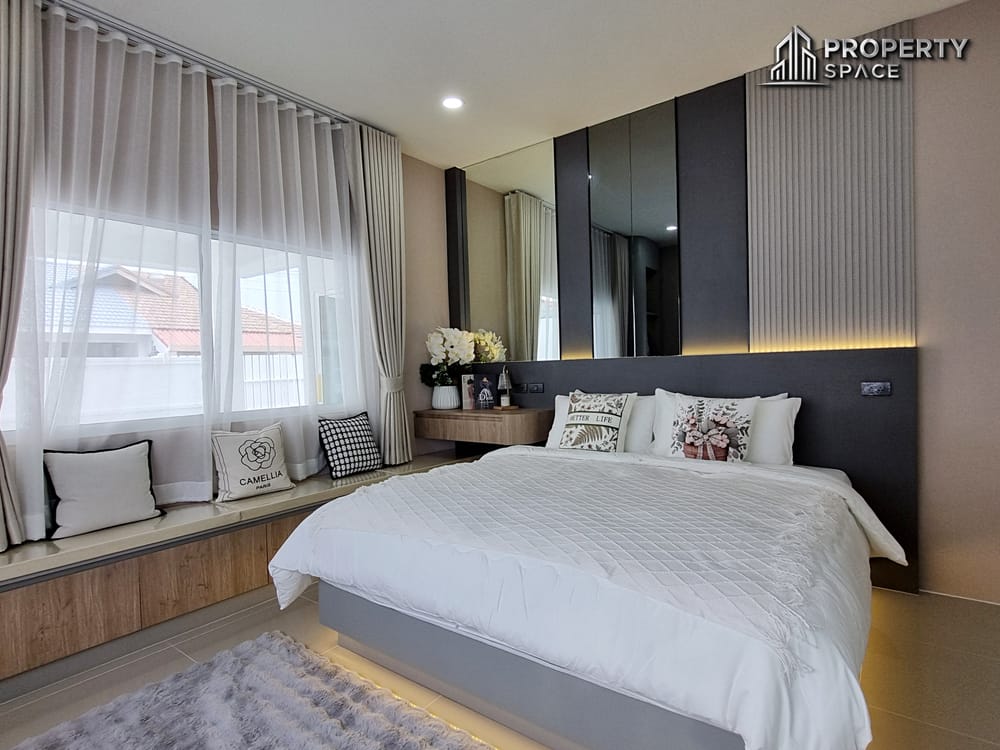 Brand New 3 Bedroom House With Big Garden In Raviporn Village Pattaya Image 14