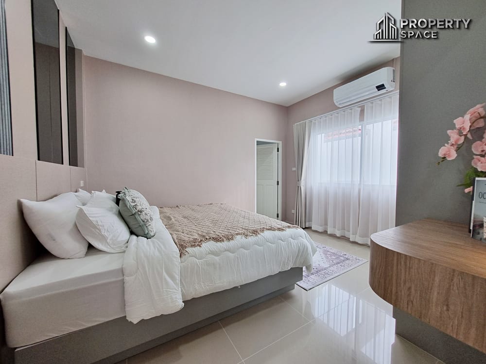 Brand New 3 Bedroom House With Big Garden In Raviporn Village Pattaya Image 20