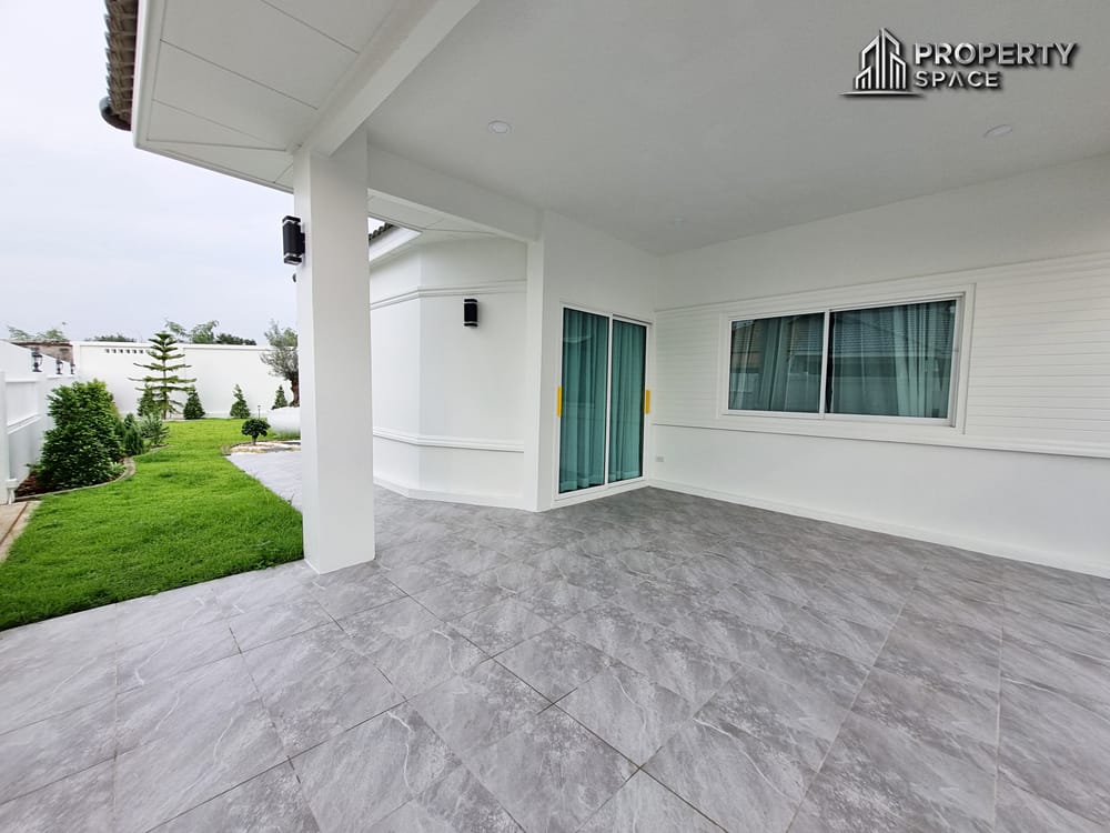 Brand New 3 Bedroom House With Big Garden In Raviporn Village Pattaya Image 5