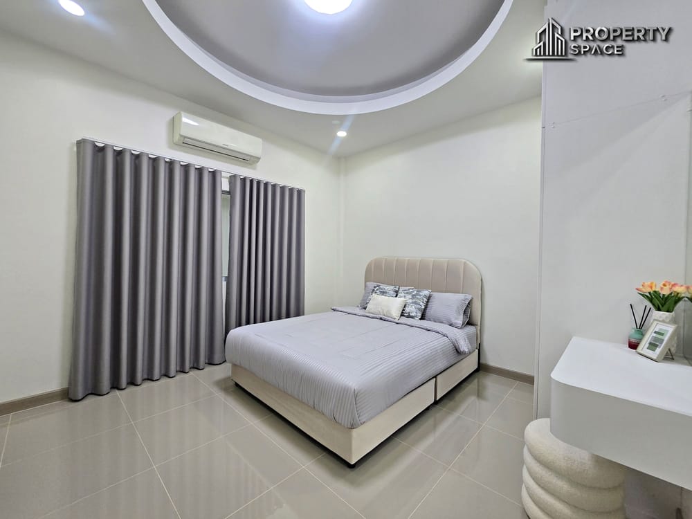 Newly Renovated 3-Bedroom House In East Pattaya Near International School Image 16