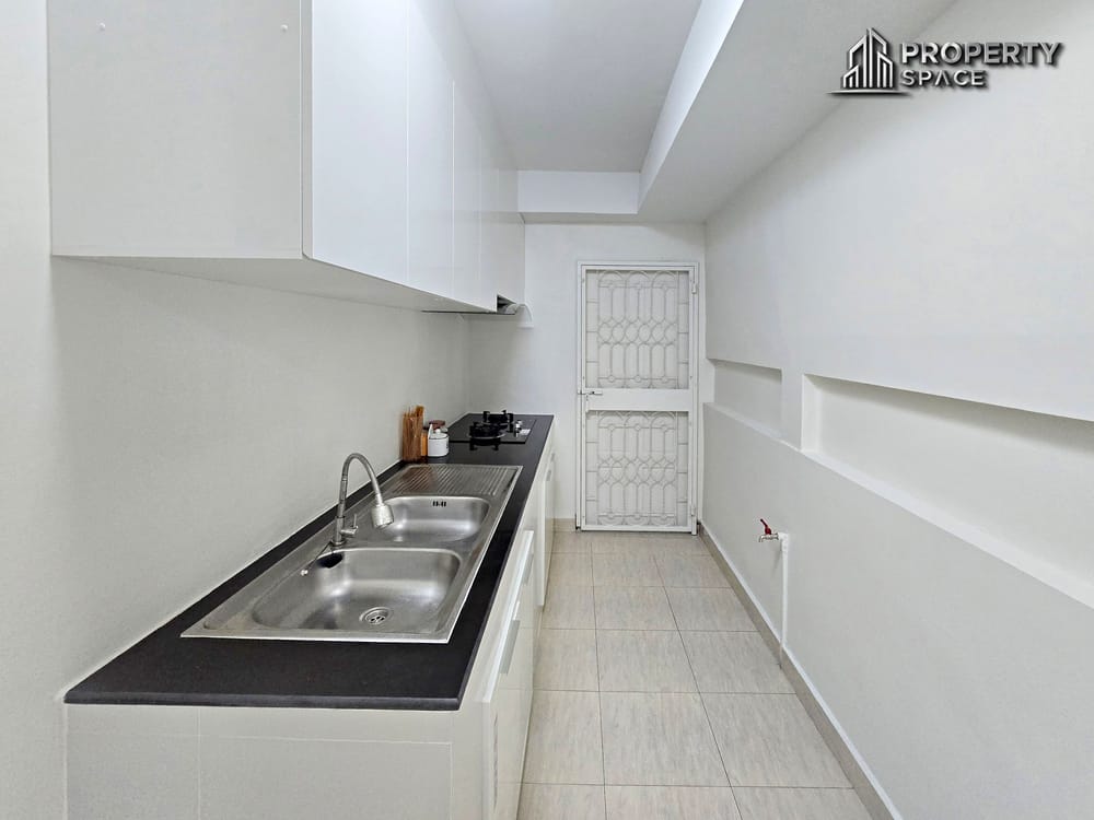 Newly Renovated 3-Bedroom House In East Pattaya Near International School Image 24