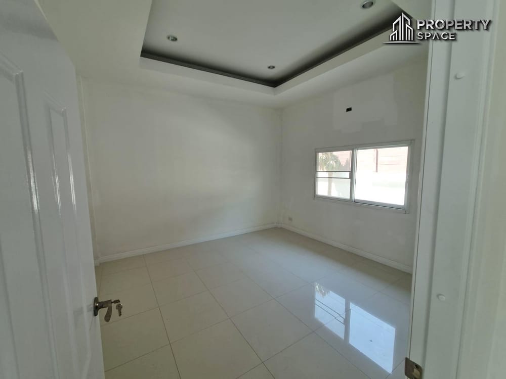 Modern 3 Bedroom Pool Villa in Huai Yai Pattaya – Unfurnished, Ideal for Your Own Interior Design Image 9