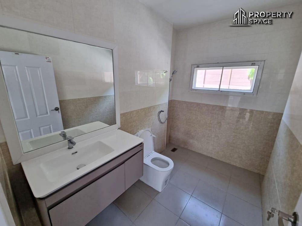 Modern 3 Bedroom Pool Villa in Huai Yai Pattaya – Unfurnished, Ideal for Your Own Interior Design Image 12