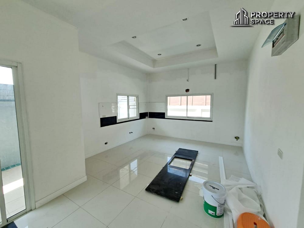 Modern 3 Bedroom Pool Villa in Huai Yai Pattaya – Unfurnished, Ideal for Your Own Interior Design Image 10