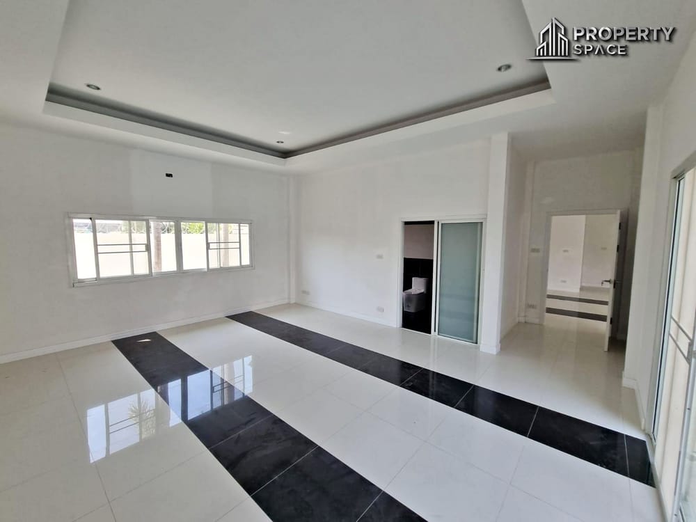 Modern 3 Bedroom Pool Villa in Huai Yai Pattaya – Unfurnished, Ideal for Your Own Interior Design Image 8