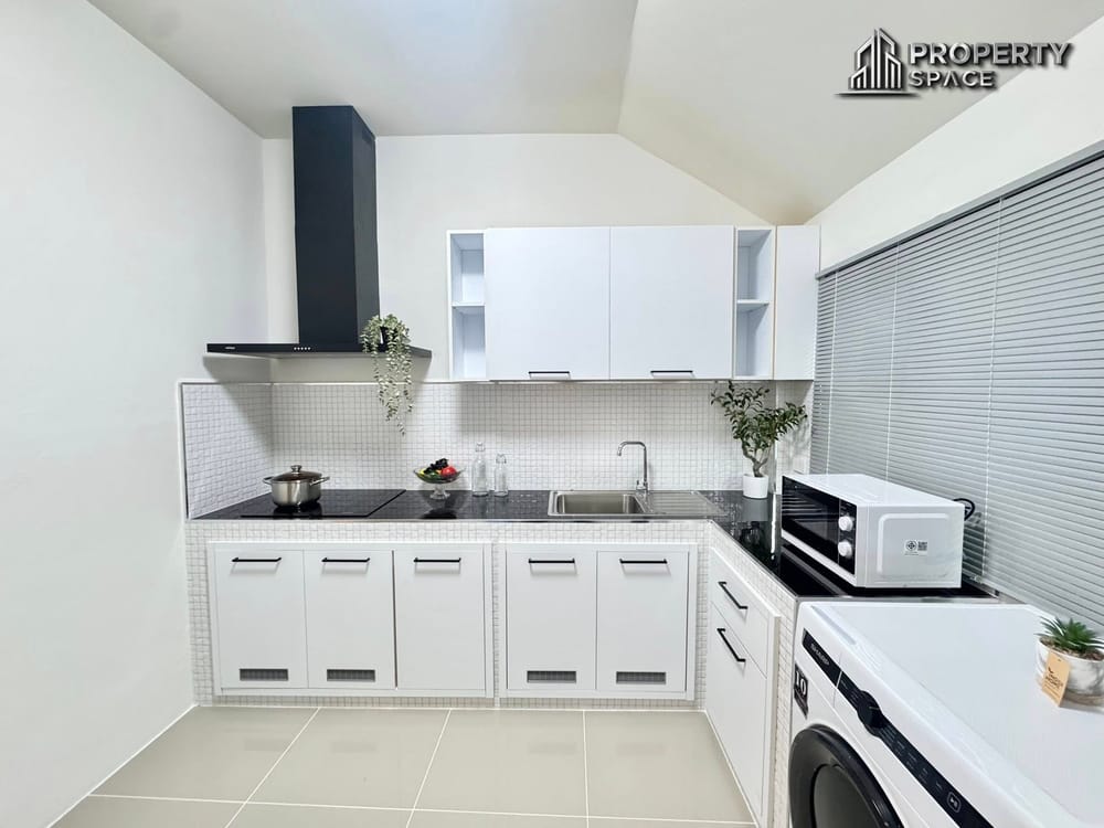 Newly Renovated Modern 3 Bedroom Pool Villa In Khao Noi Pattaya Image 8