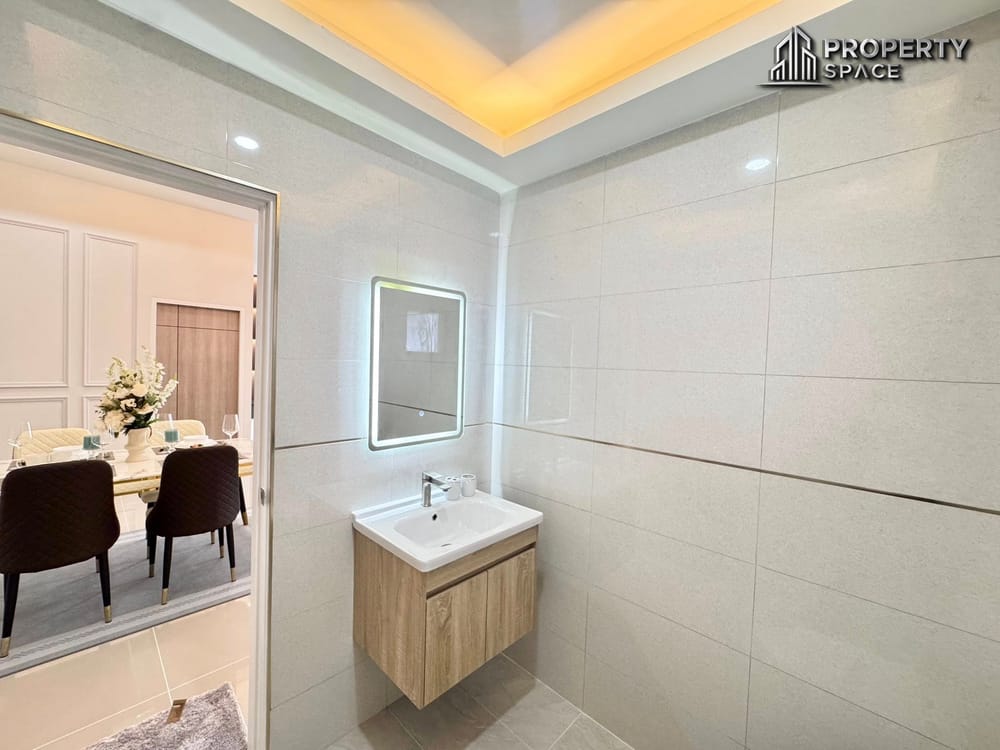 Newly Renovated Modern 3 Bedroom Pool Villa In Khao Noi Pattaya Image 6