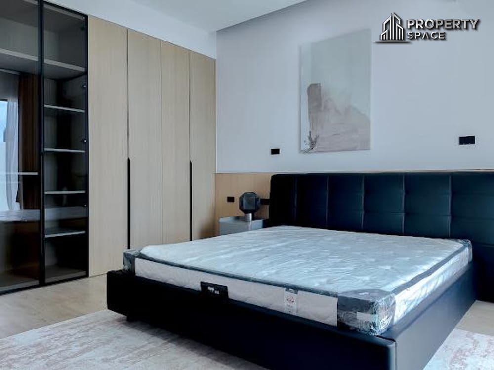 Prime Location! Modern 2 Story 5 bedroom Pool Villa In Grand Jomtien Villa Pattaya Image 13