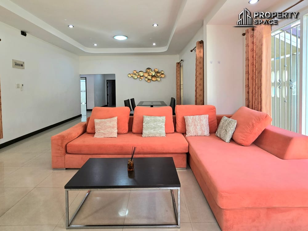 Next to The Chilled Mall Khao Noi Pattaya Corner Plot 3 Bedroom House Image 6