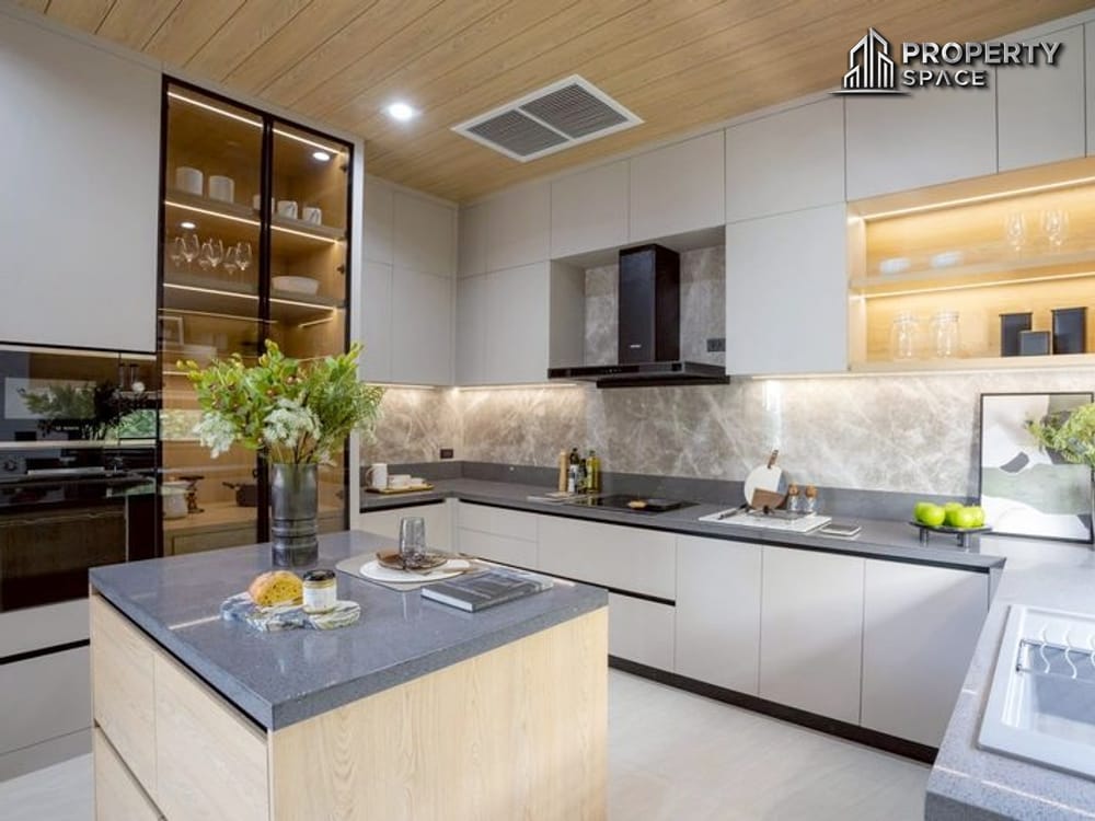 Brand New 4 Bedroom Luxury Pool Villa In South Pattaya For Sale Image 9