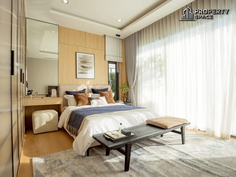 Brand New 4 Bedroom Luxury Pool Villa In South Pattaya For Sale Image 11