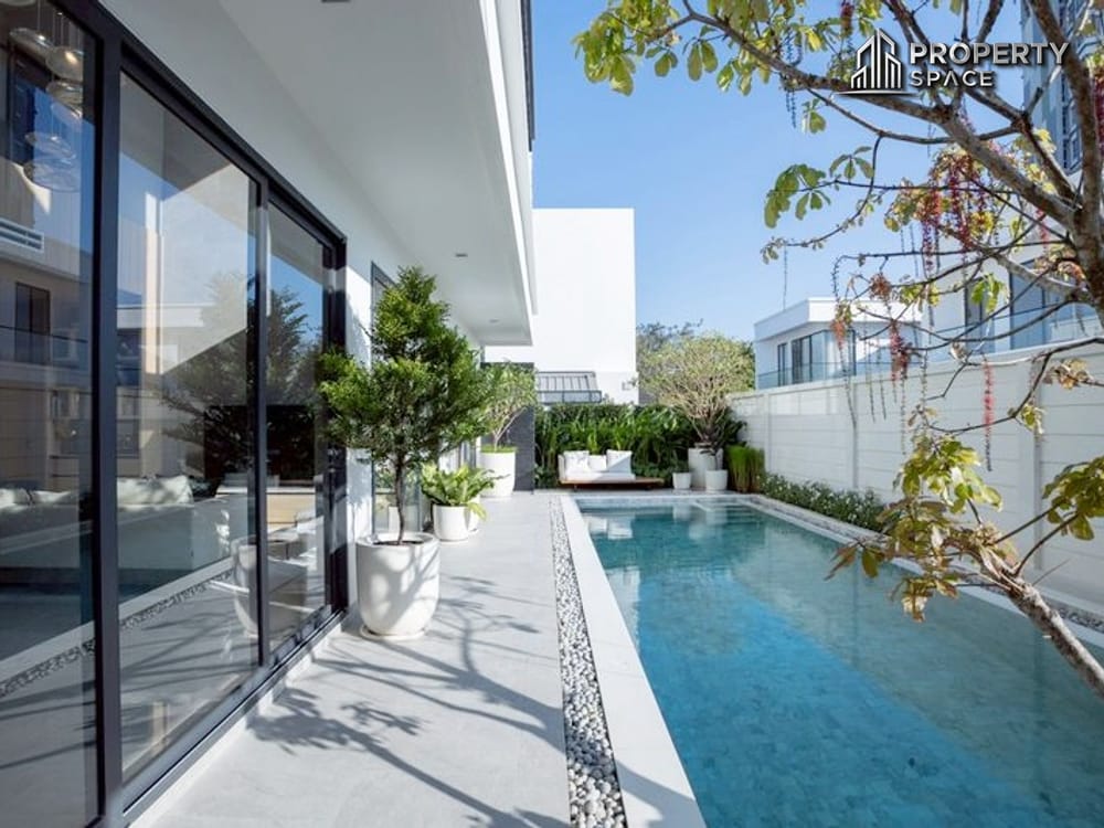 Brand New 4 Bedroom Luxury Pool Villa In South Pattaya For Sale Image 4