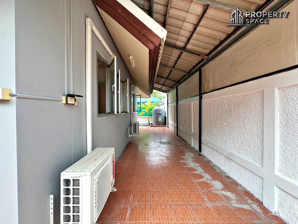 Single Story 3 Bedroom House In Soi Siam Country Club  Image 19