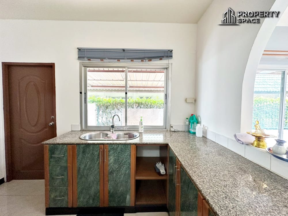 Single Story 3 Bedroom House In Soi Siam Country Club  Image 8