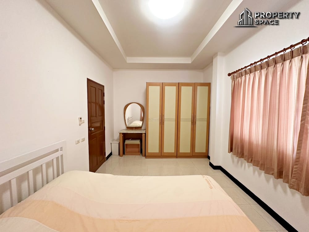 Single Story 3 Bedroom House In Soi Siam Country Club  Image 16