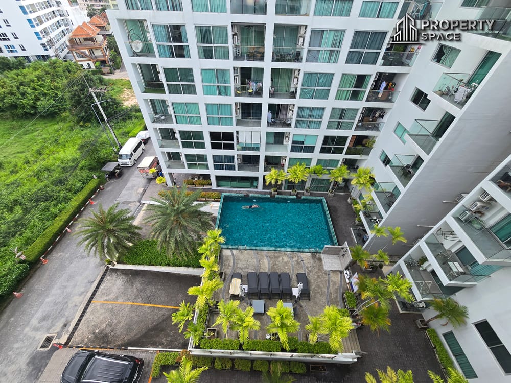 Pool View 45sqm 1 Bedroom Unit In Royal Park 3 Pratumnak Pattaya Image 1