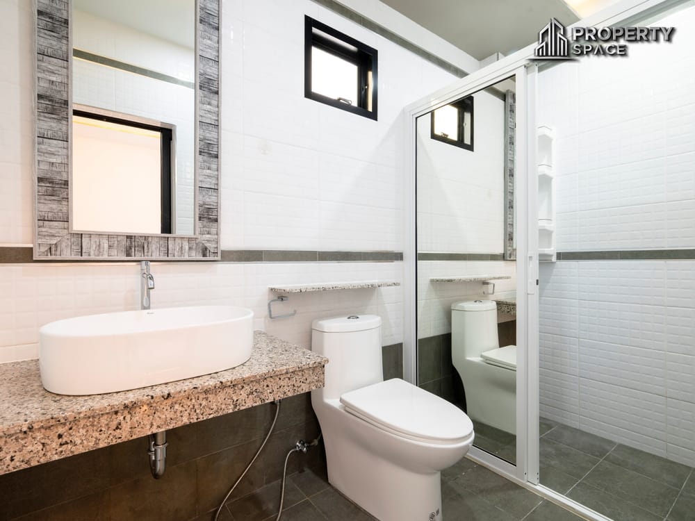 Modern 3 Bedroom Family Detached House In Soi Siam Country Club Pattaya  Image 16