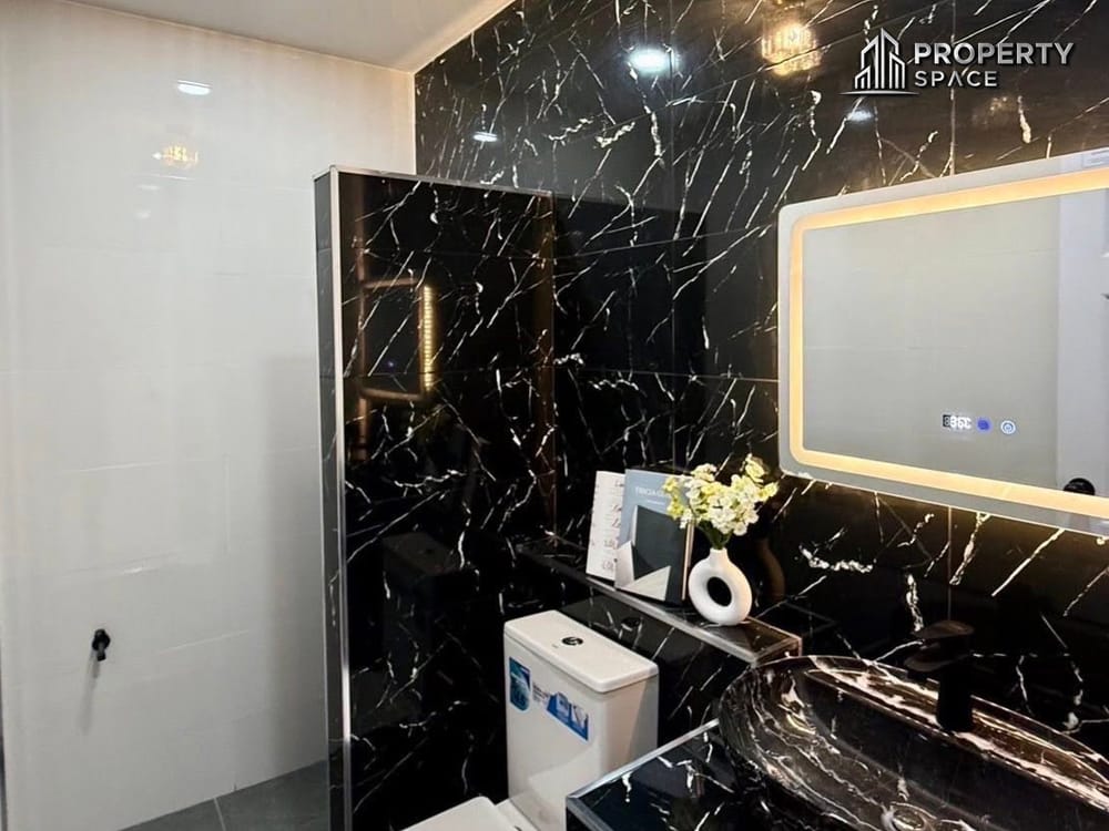 Fully Renovated 3 Bedroom House in Soi Khao Noi East Pattaya  Image 12