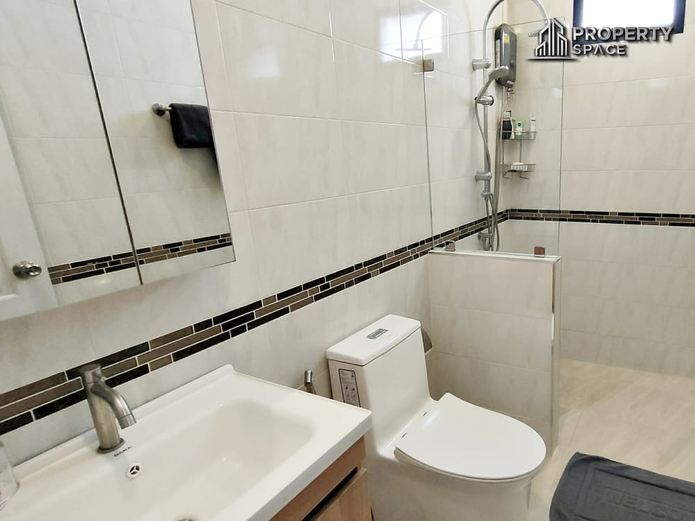 Brand New 3 Bedroom House Near Mabprachan Lake East Pattaya Image 20