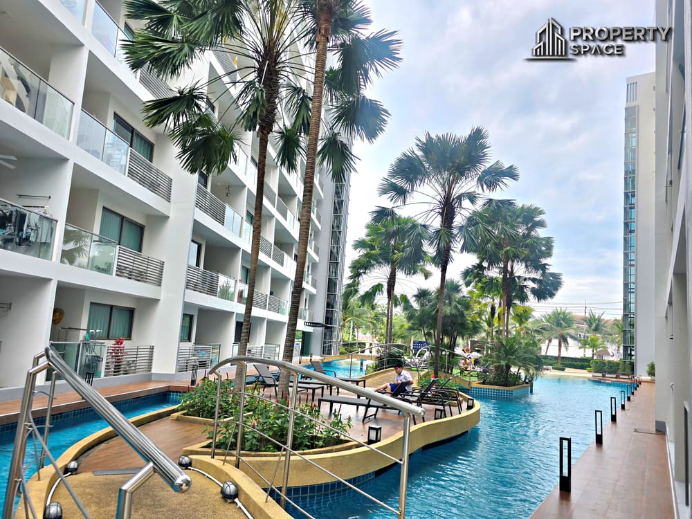 Studio In Laguna Beach Resort 1 Jomtien Resort-Style Condo Image 3