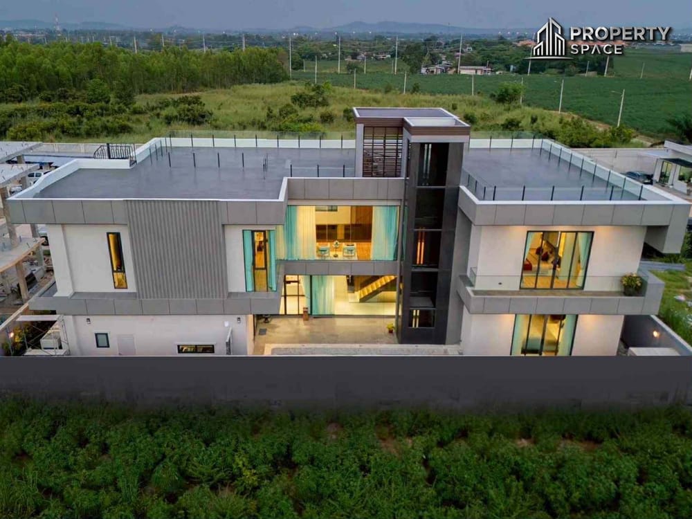 Elite Modern Luxury 5 Bedroom Pool Villa In East Pattaya  Image 3