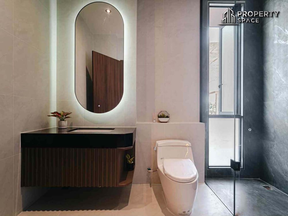 Elite Modern Luxury 5 Bedroom Pool Villa In East Pattaya  Image 26