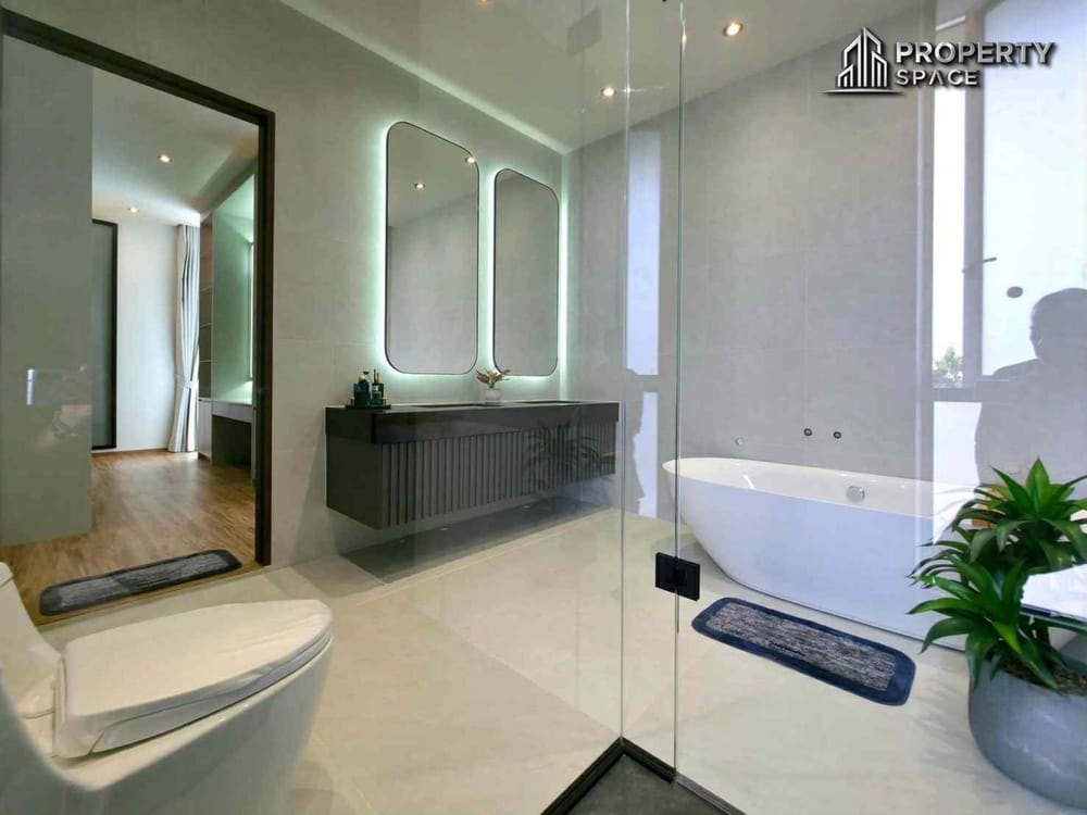 Elite Modern Luxury 5 Bedroom Pool Villa In East Pattaya  Image 16