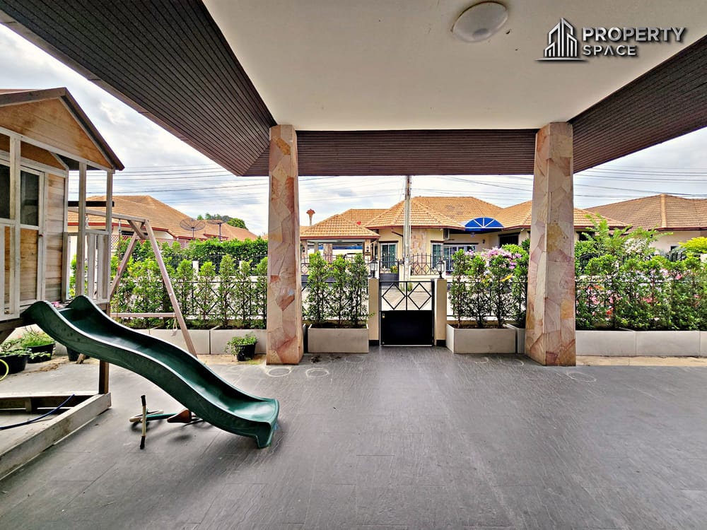 Spacious 3 Bedroom Pool Villa Near International School In East Pattaya Image 5
