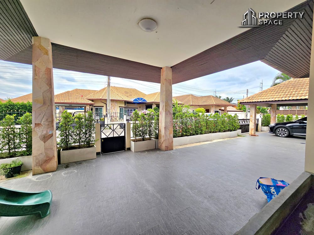 Spacious 3 Bedroom Pool Villa Near International School In East Pattaya Image 6