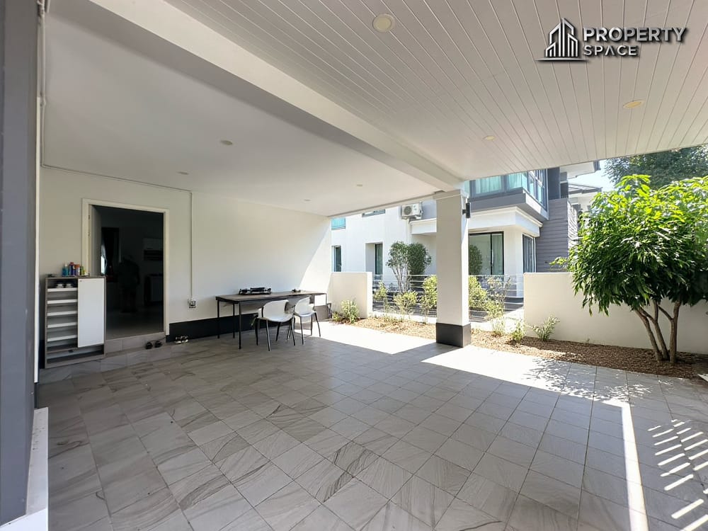 Modern 3 Bedroom House In Quality Compound Near Regent International School Pattaya Image 4