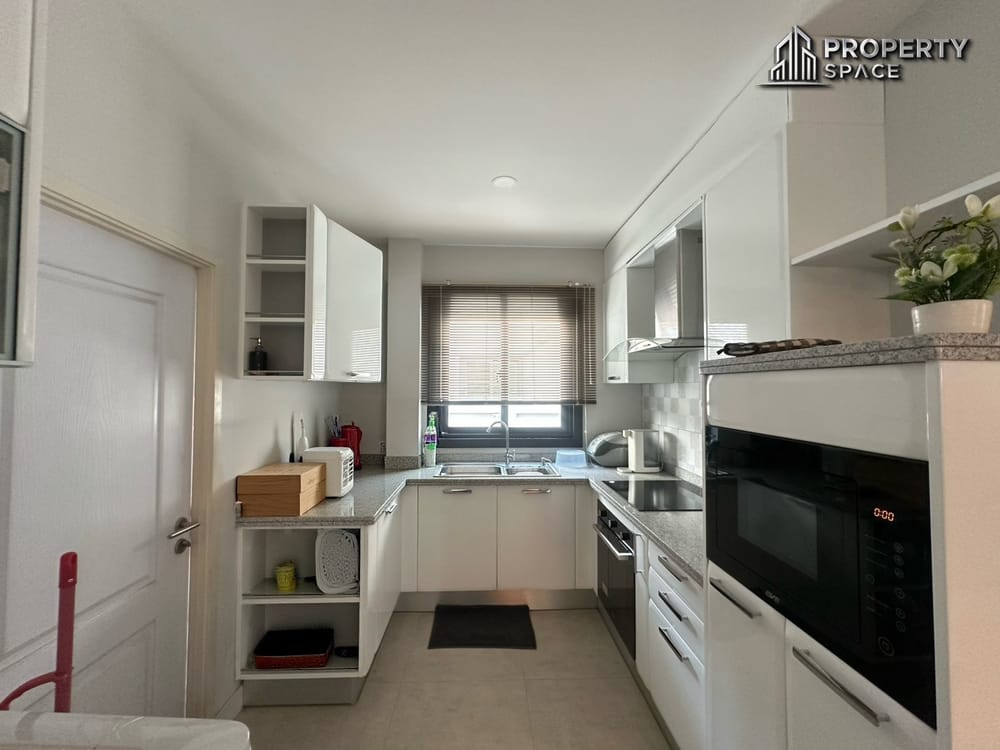 Modern 3 Bedroom House In Quality Compound Near Regent International School Pattaya Image 13