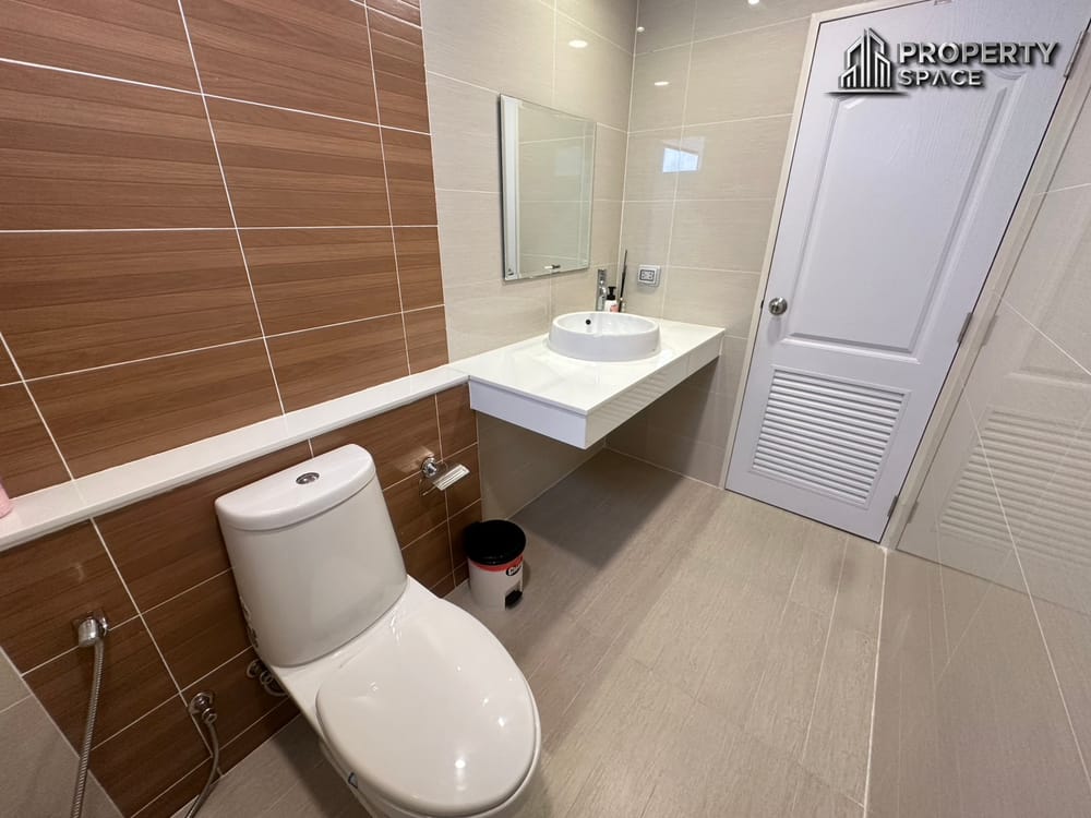 Modern 3 Bedroom House In Quality Compound Near Regent International School Pattaya Image 15