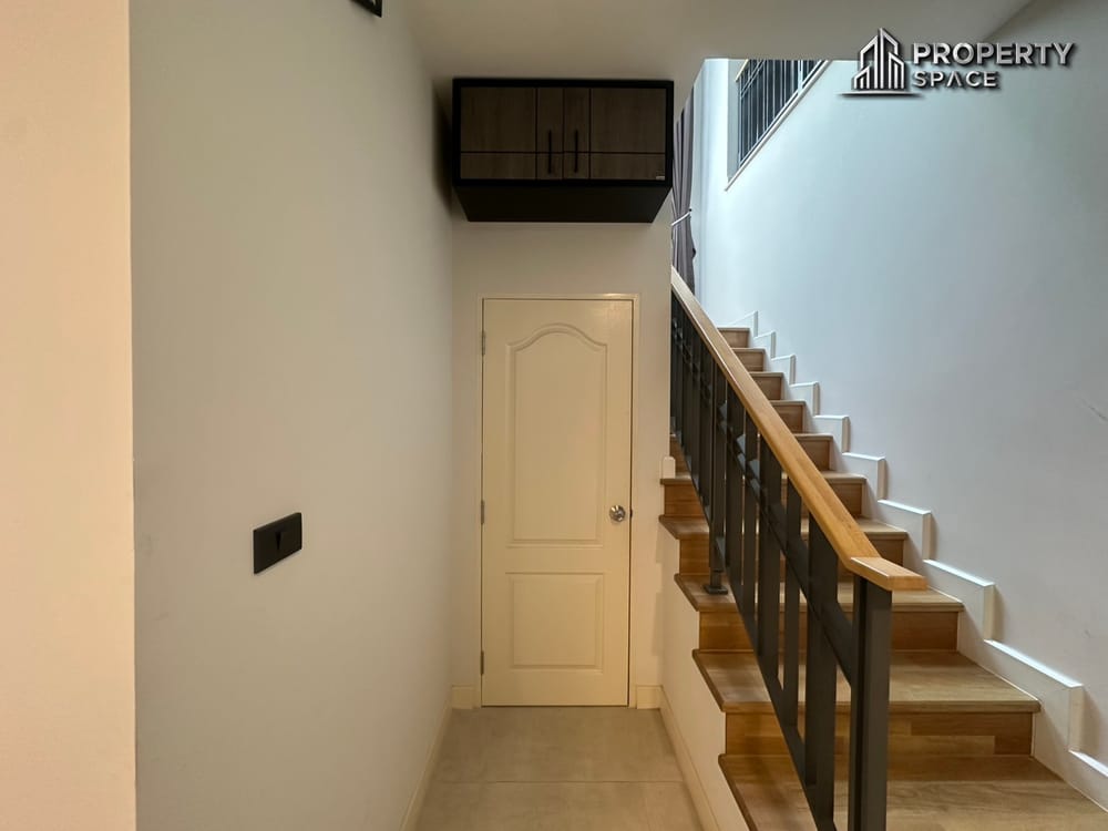 Modern 3 Bedroom House In Quality Compound Near Regent International School Pattaya Image 16