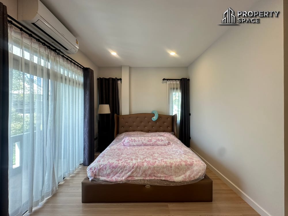 Modern 3 Bedroom House In Quality Compound Near Regent International School Pattaya Image 20
