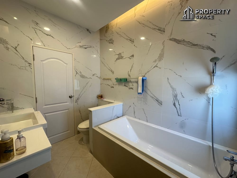 Modern 3 Bedroom House In Quality Compound Near Regent International School Pattaya Image 26